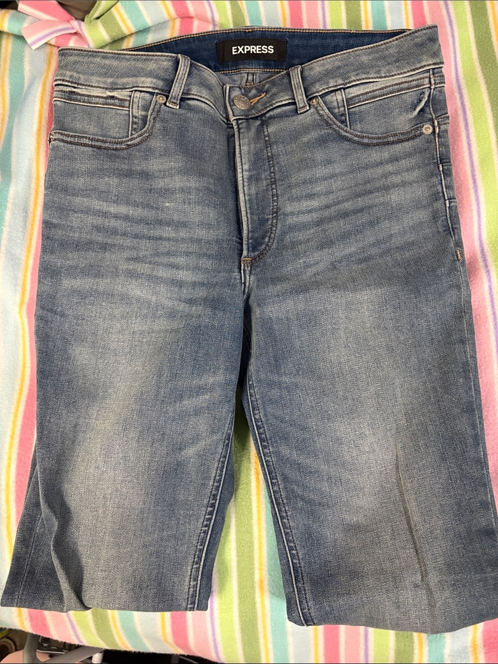 Express Jeans - Picture 2 of 2